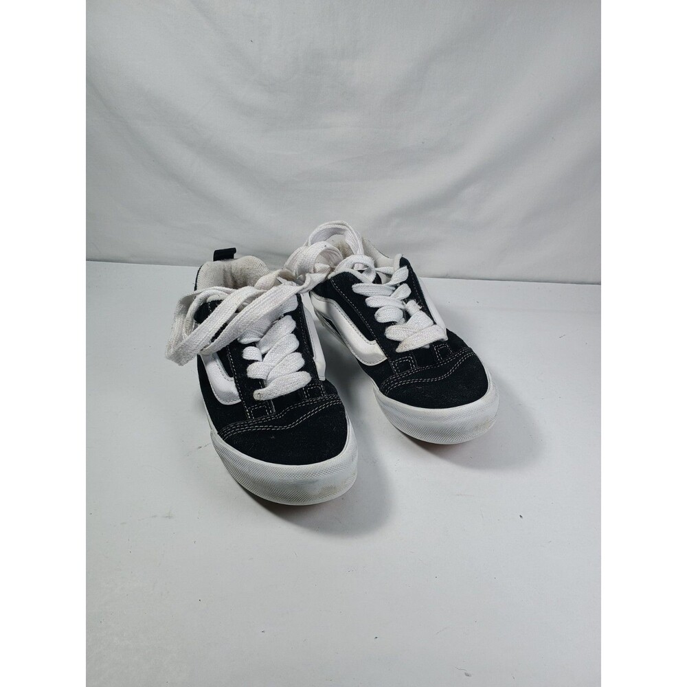 Vans Of The Wall US Juniors Size 4 shoes